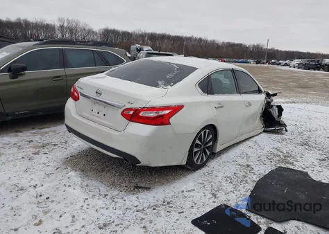 2017 Nissan Altima 2.5 Sv из США, поврежденный, VIN 1N4AL3AP0HC175213